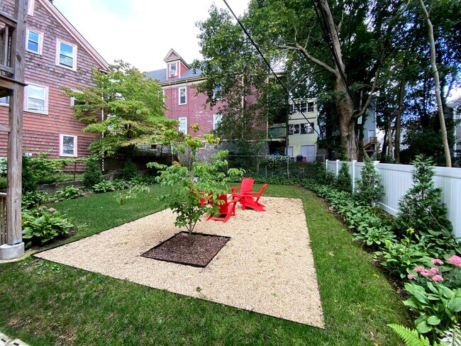 Photo - 7 Wenham St Unit 1