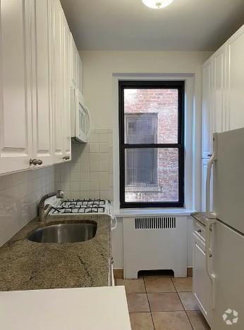 Building Photo - 1 bedroom in New York NY 10065 Unit 5K Rental