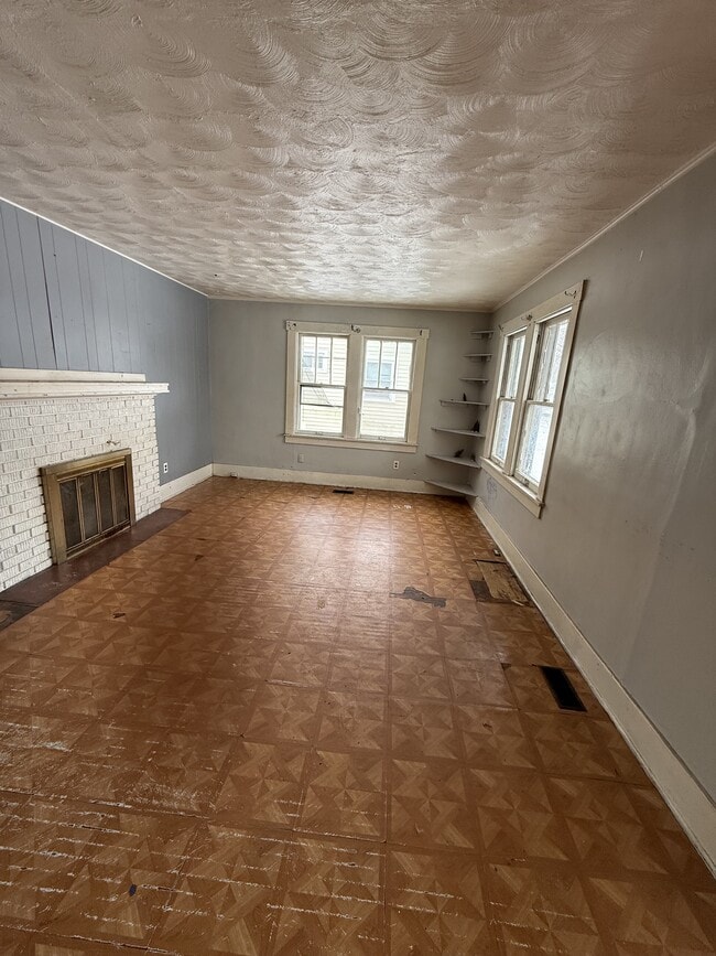 Photo - 1512 N Walnut Grove Ave