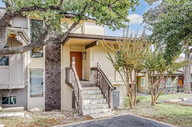 125 Comanche Dr