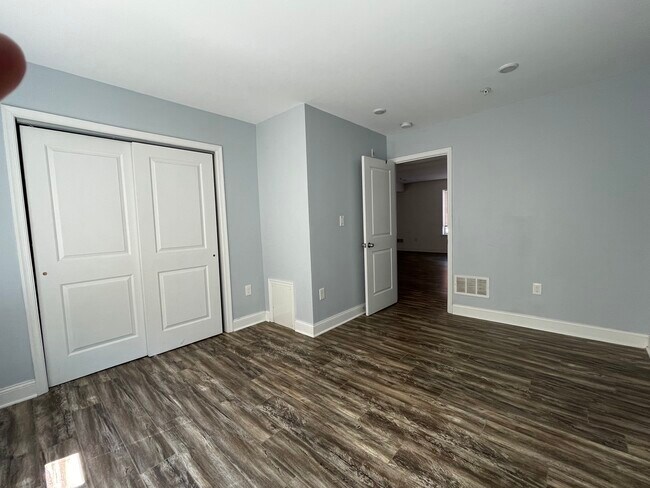 Photo - 1257 N Newkirk St