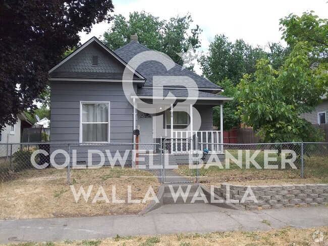 Building Photo - Charming 2 bedroom 1 bath single family house