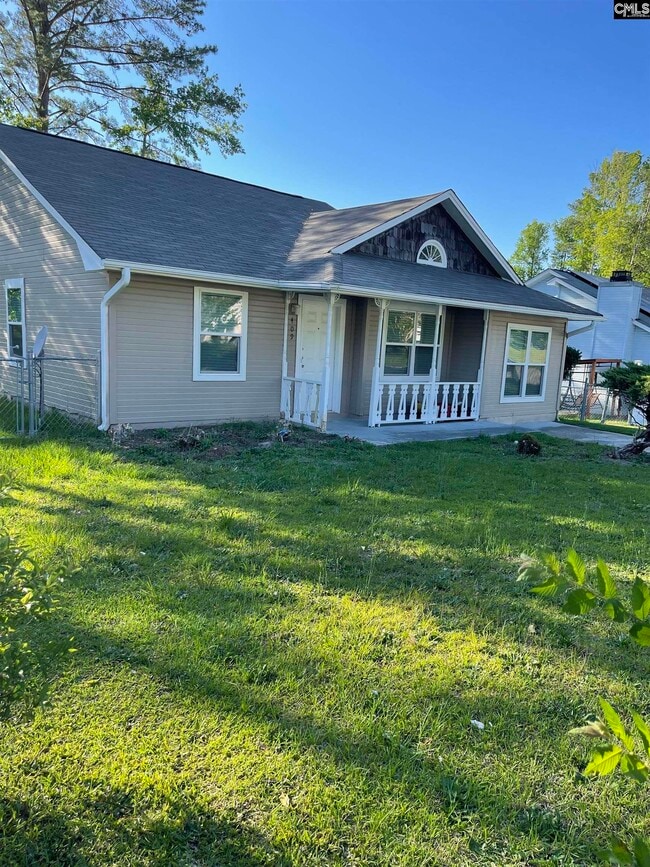 Photo - 409 Greenlake Dr House