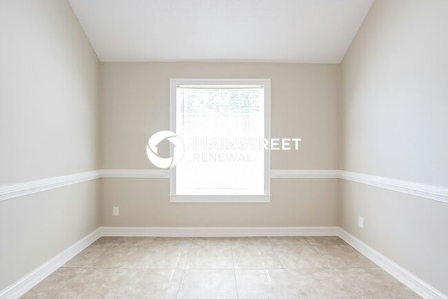 3 Bedroom Pet-Friendly Home in Fayetteville, GA with Main Street Renewal