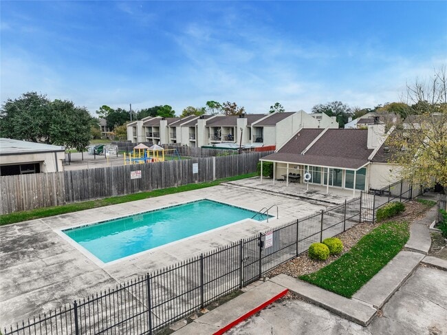 Photo - 10075 Westpark Dr Unit 9