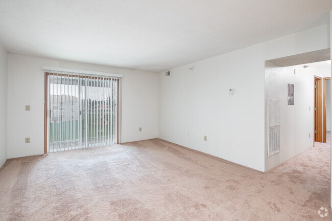 2BR, 1BA - 960SF - Living Room