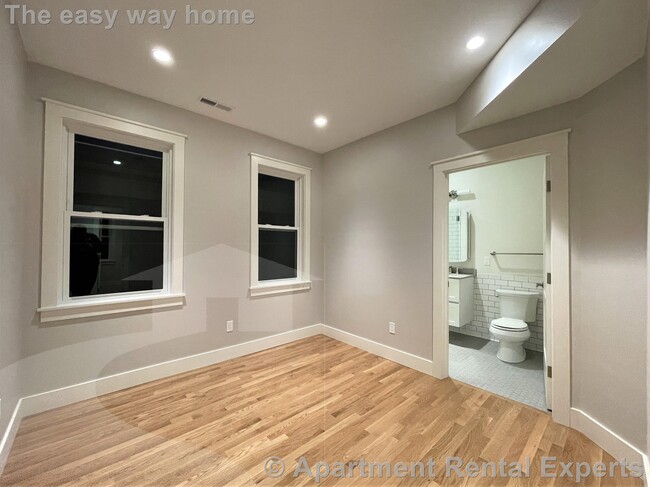 Photo - 70 Spring St Unit #2