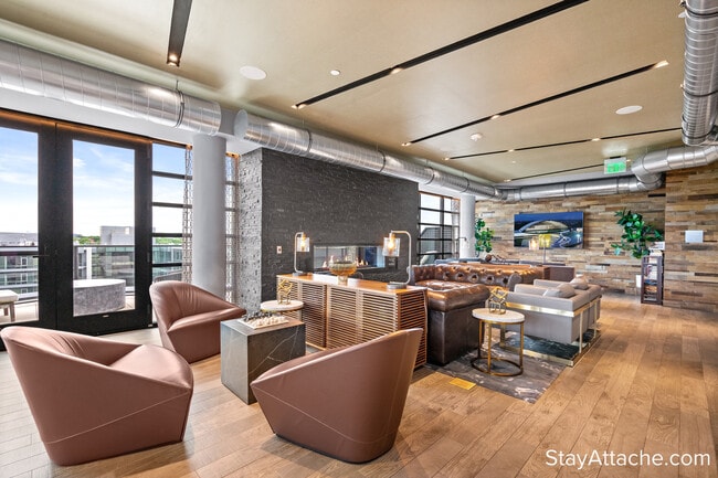 Photo - 1300 4th St SE Unidad 213