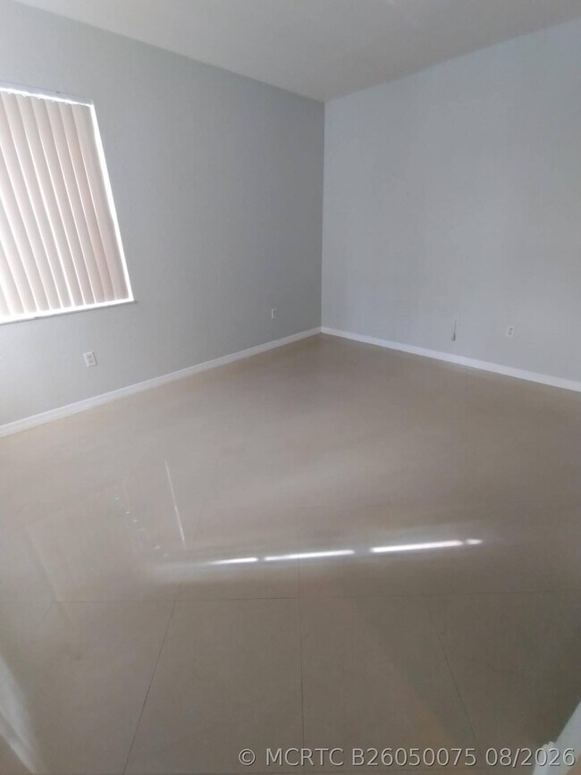 Photo - 2307 Belmont Ln Unit 2307