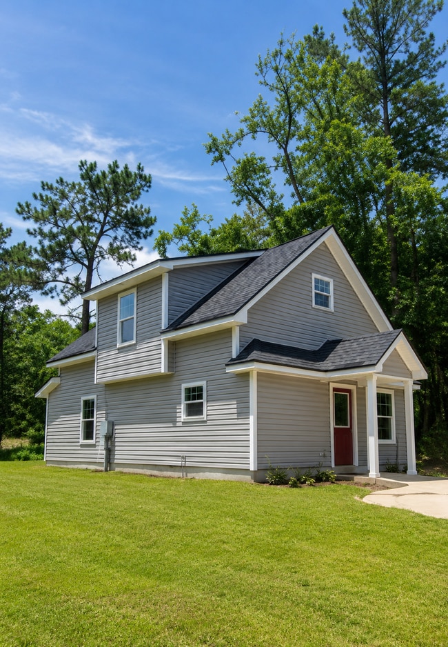 Building Photo - 8 Lake Ellen Dr