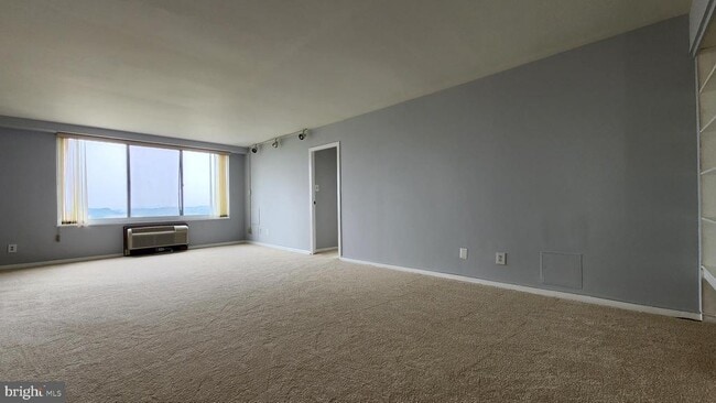 Building Photo - 9701 Fields Rd Unit 1202 Rental