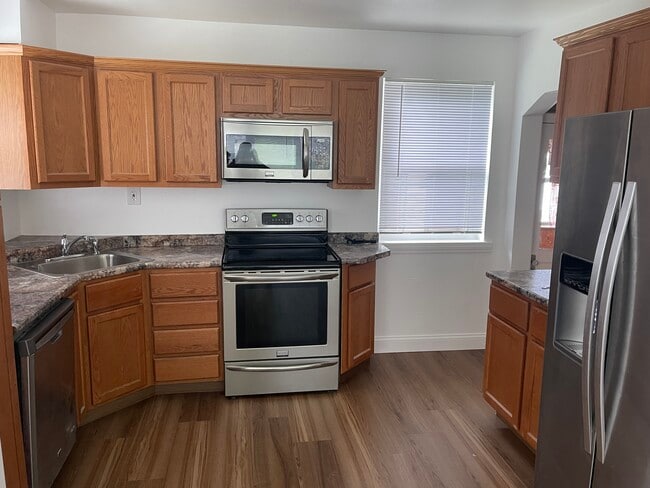 Photo - 128 N 10th St