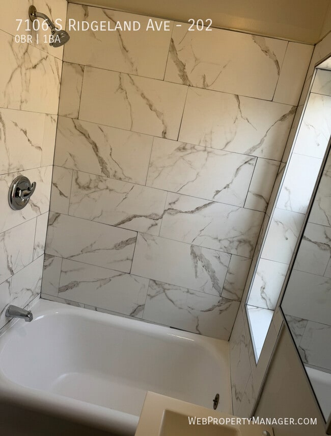 Photo - 7106 S Ridgeland Ave Unit 202