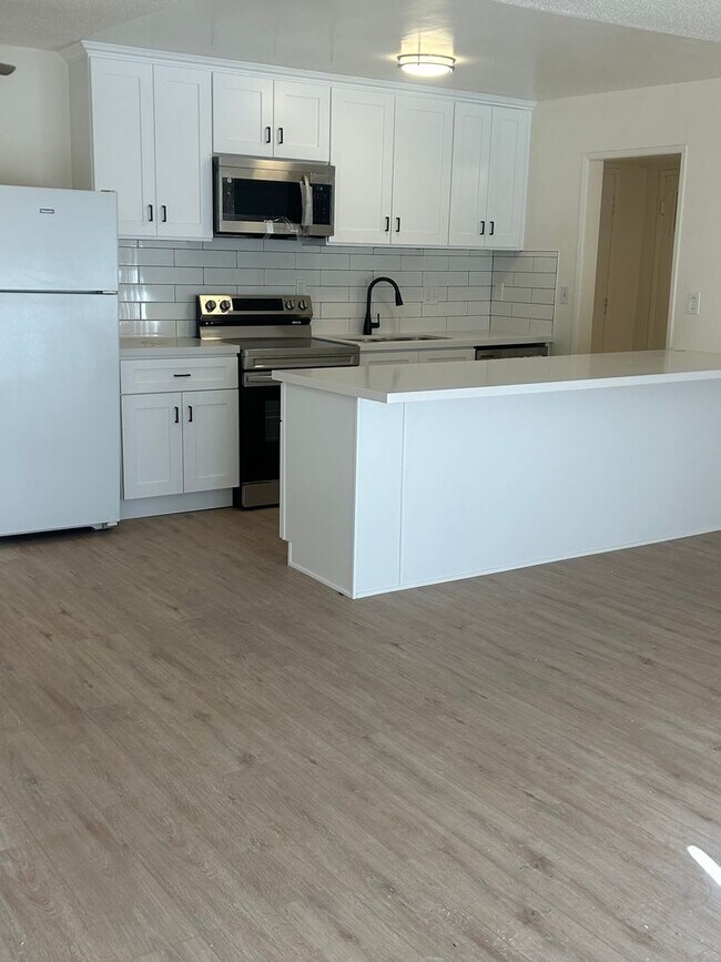 Photo - Newly Renovated & Modern 1 Bed / 1 Bath in Chatsworth | Balcony, Pool & Parking Unit 321
