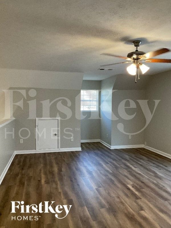 Photo - 1219 Mable St SW