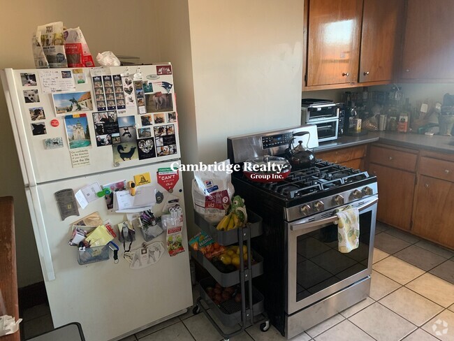 Building Photo - 3 Everett Ave Unit 1A Rental