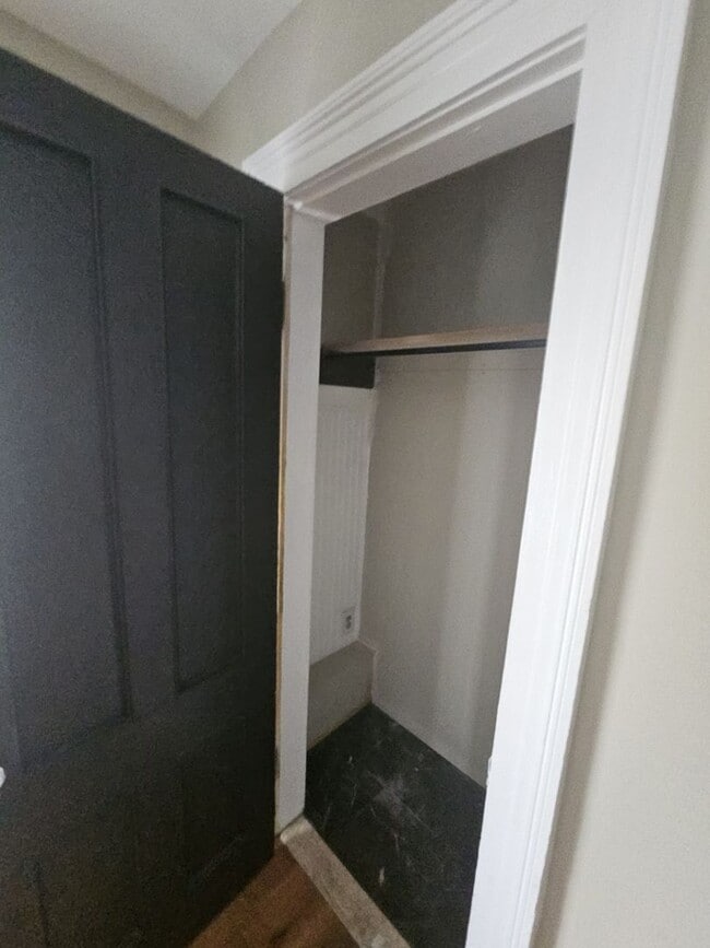 Photo - 3 Bedroom with off-street Parking on Park Ave Unit Argyle 2nd