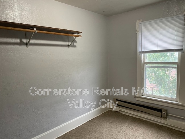 Photo - 205 3rd Ave SE Unit 4