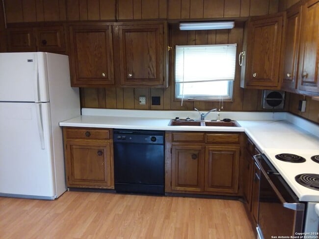 Photo - 8454 Braewick Dr