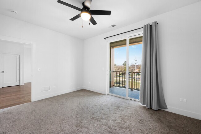 Photo - 27 W Park Blvd Unit 209