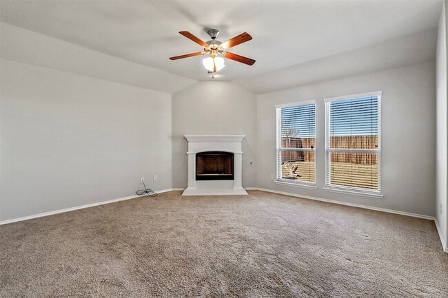 Photo - 3020 Oakcrest Dr