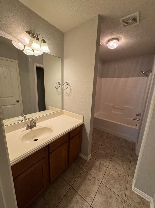 Photo - 1207-1207 Maverick Trail Unit 1207 Maverick Trail