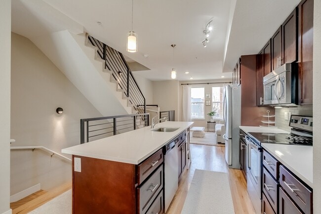 Photo - 2426 Welton St