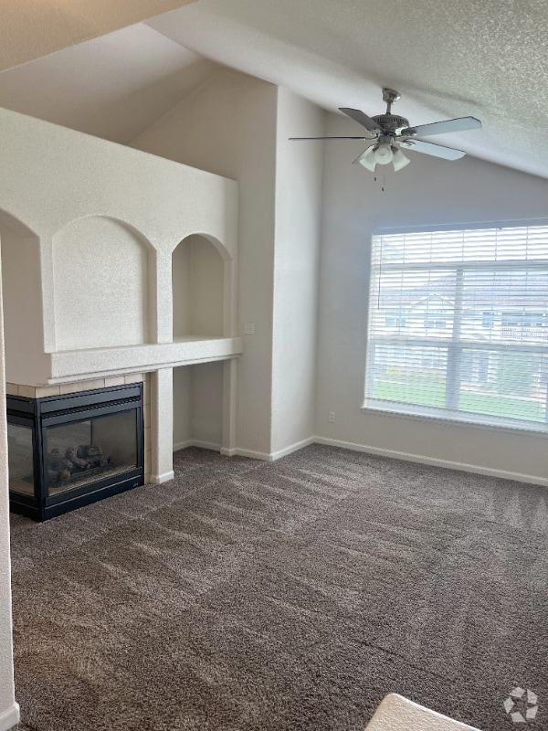 Building Photo - 3606 Ponderosa Ct Rental