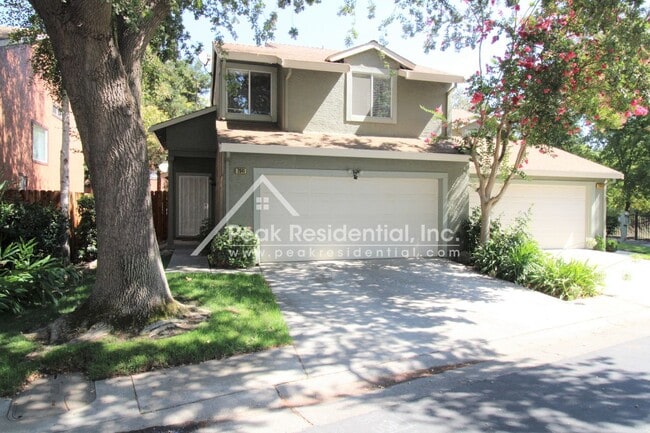 Building Photo - Updated 3bd/2.5ba West Sacramento Home with 2 Car Garage