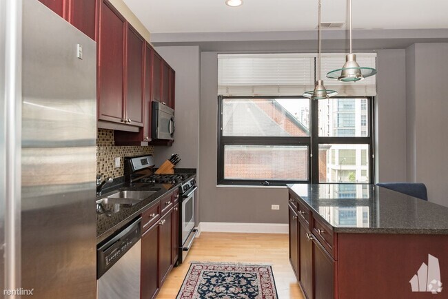 Building Photo - 2 br, 2 bath Condo - 101 W Superior St Apt... Unit Apt 501