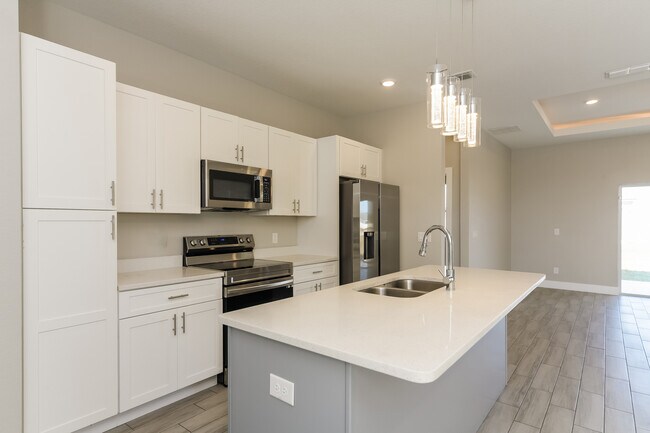 Photo - 398 Camellia Ct