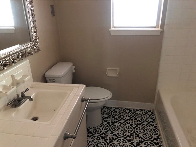 Photo - 1902 County Rd 56