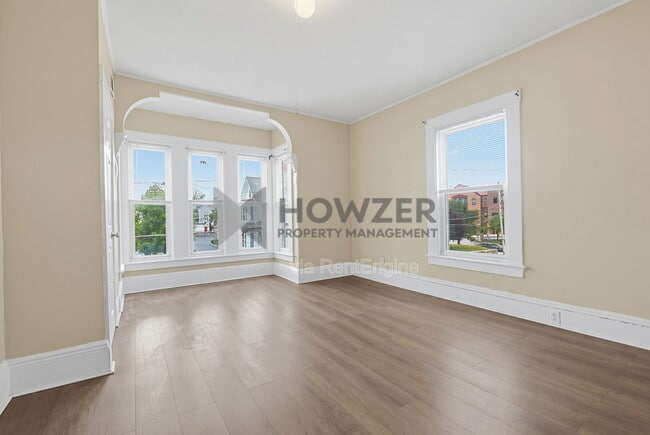 Building Photo - 14-18  Chester Avenue Unit 16