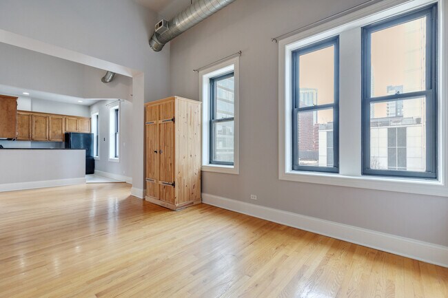 Photo - 166 W Grand Ave