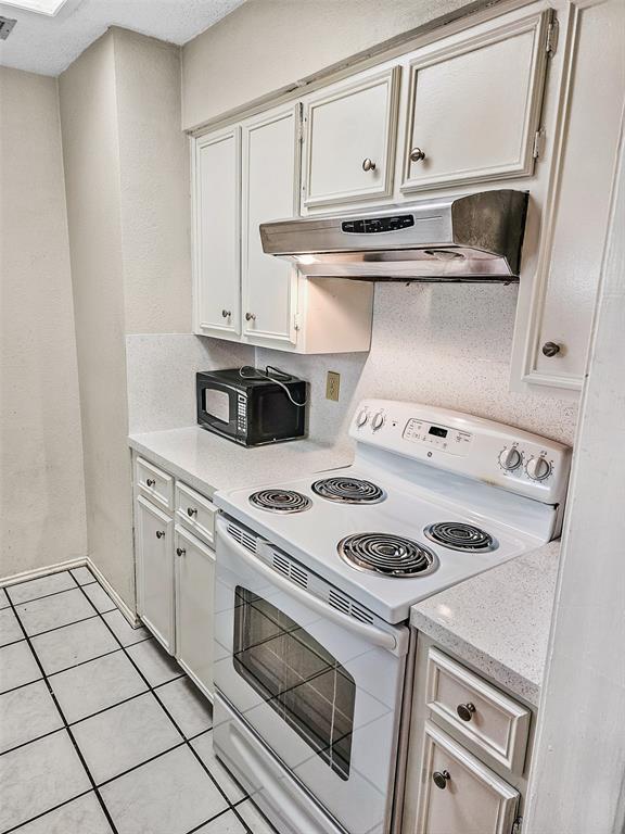Photo - 2706 Salado St Unit 303