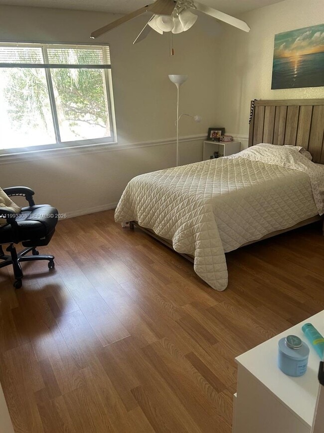 Photo - 2398 Pasadena Way