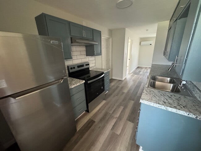 Photo - 2402 S 20th St