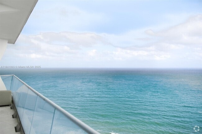 Building Photo - 16901 Collins Ave Unit 4005 Rental