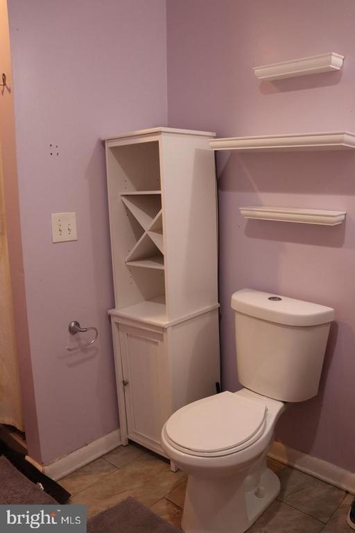 Photo - 410 Winters Ln