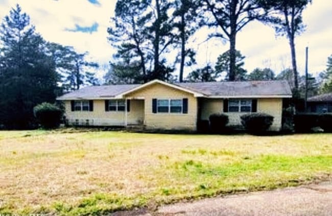 Building Photo - 1817 Wisteria Dr Rental