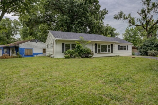 Photo - 11920 Bridgevale Ave