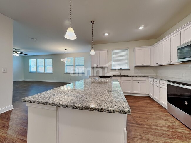 Photo - 119 Everett Park Dr