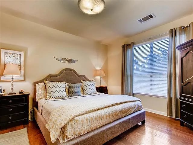 Photo - 2221 Speidel Dr