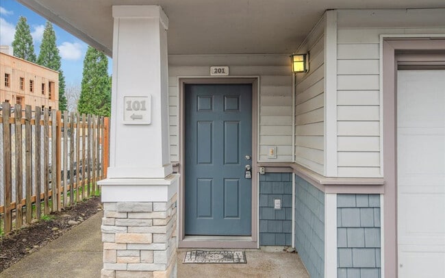 Photo - 1819 NE 101st Ave