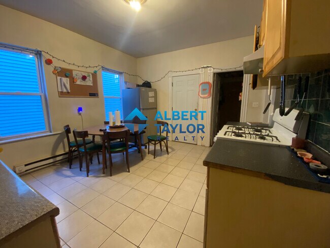 Photo - 34 Darling St Unit 2