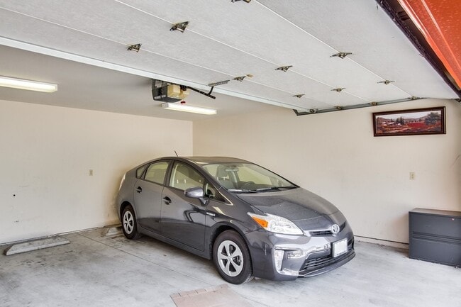 Photo - South Mission Beach | Fully Furnished 3BR/3BA Condo | Utilities Included | Available 9/1/26–5/5/27 Unit Mission Bay Retreat
