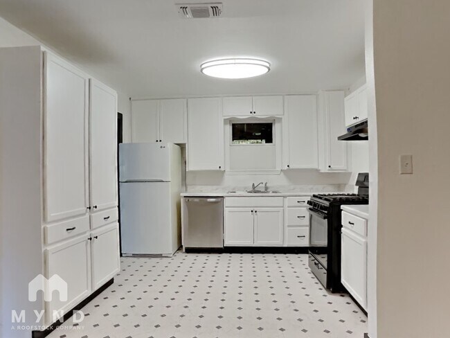 Photo - 428 Quentin Dr