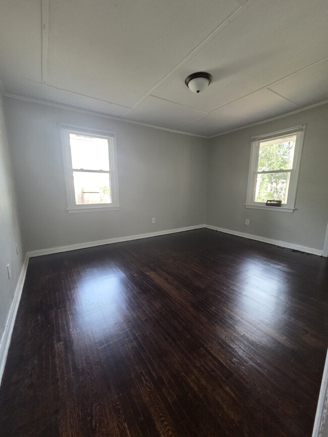 Photo - 2573 Dover St