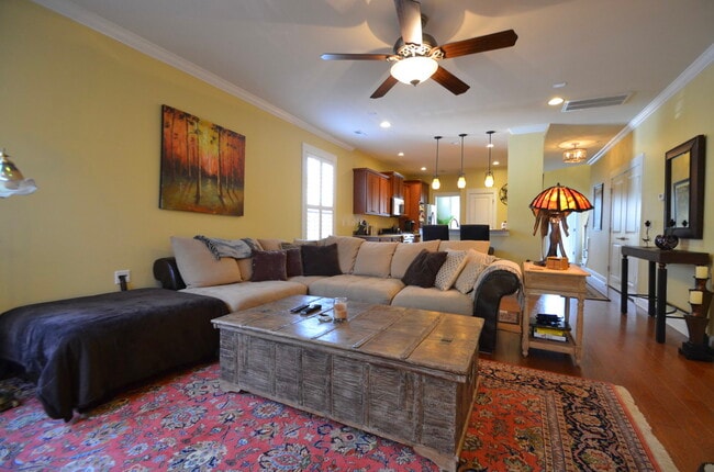 Photo - 1811 Luna Ct