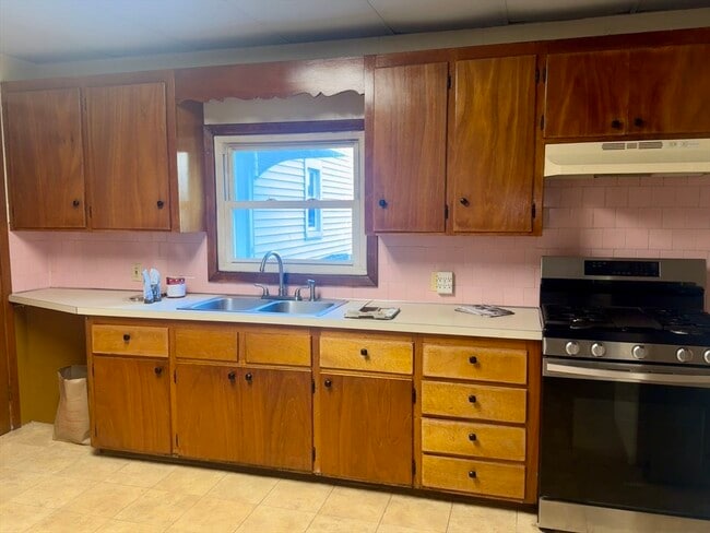 Photo - 148 Maxfield St Unit 1W